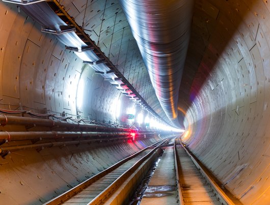 Der Vortrieb in der Nordröhre wird überwiegend mit der Tunnelvortriebsmaschine „KORA“ aufgefahren.