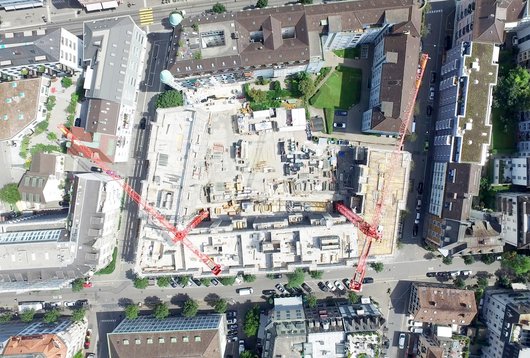 A bird's-eye view of the construction site.